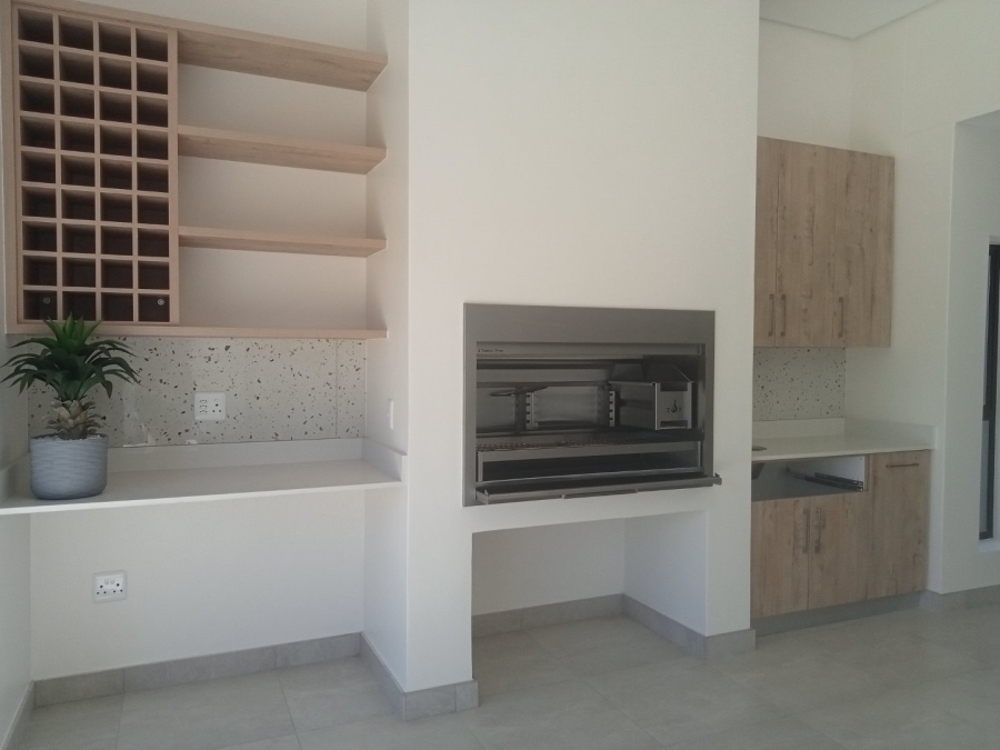 To Let 3 Bedroom Property for Rent in Le Grand Golf Estate Western Cape